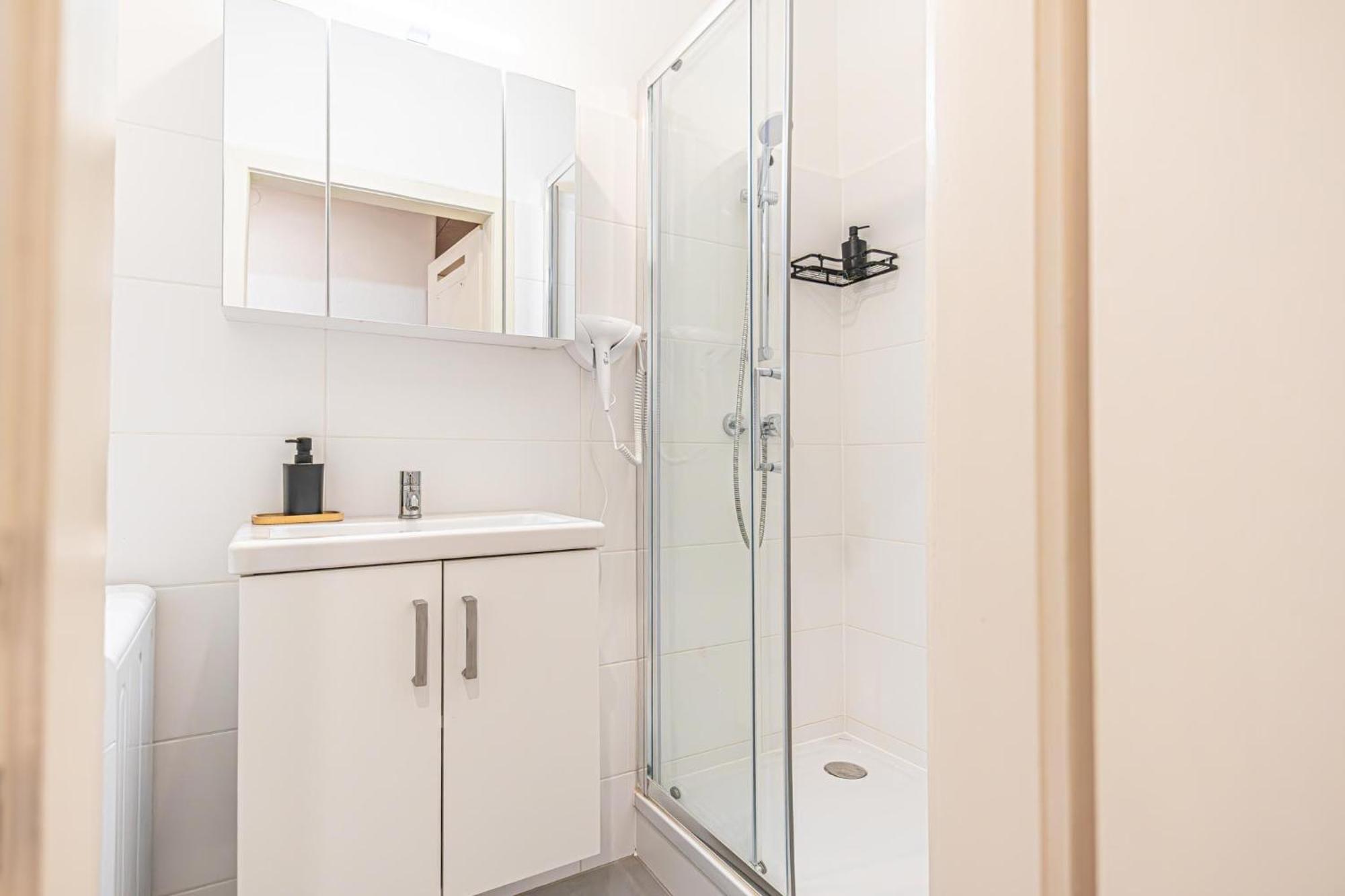 Desirable 2Br - Bookable For Longstays In Lockdown B Vienna Luaran gambar