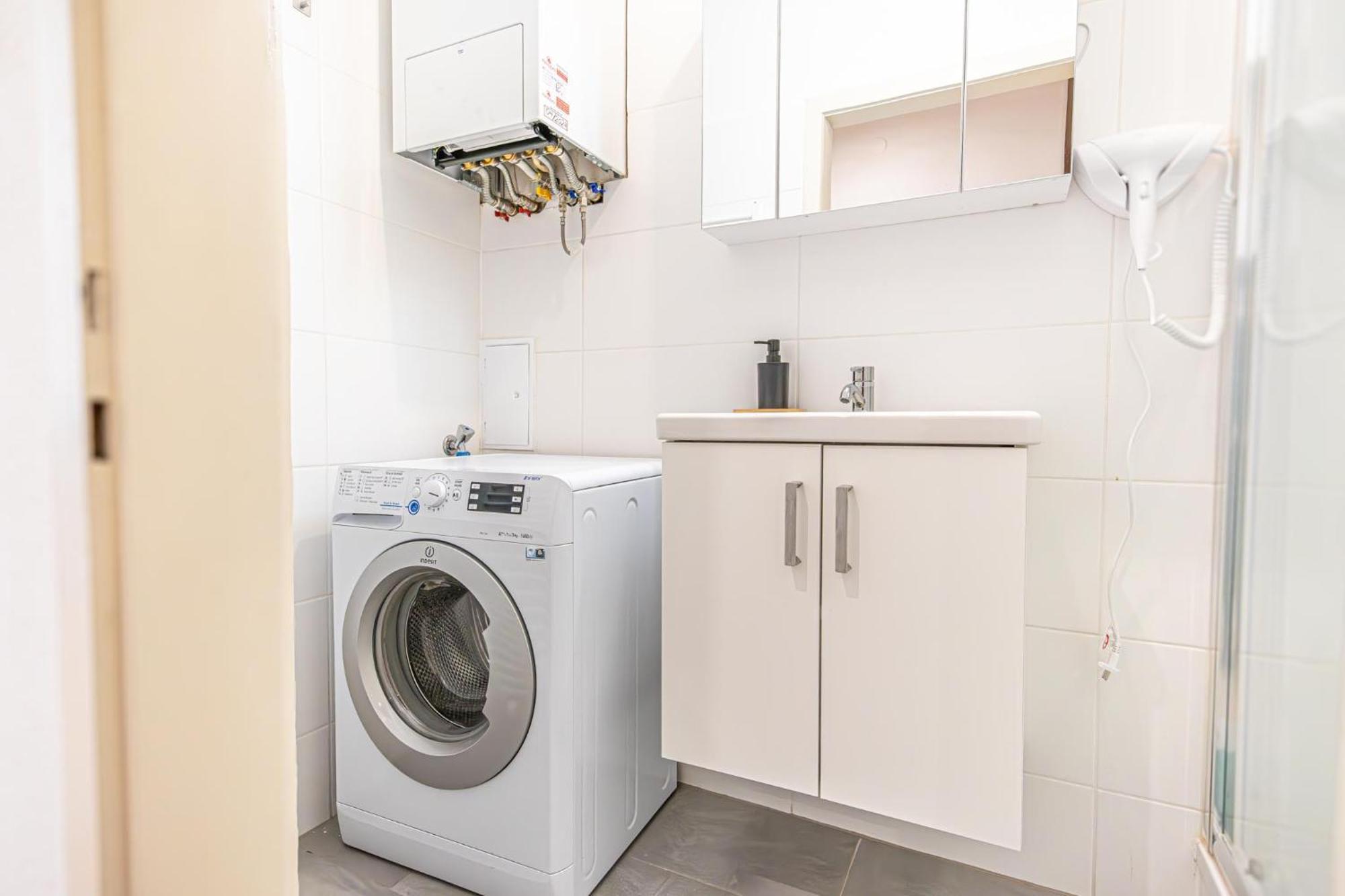 Desirable 2Br - Bookable For Longstays In Lockdown B Vienna Luaran gambar